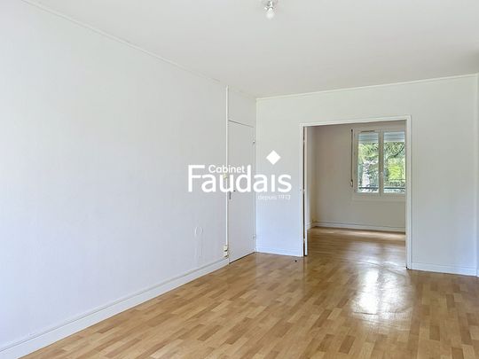 Location Appartement 4 pièces 73m² ST LO 50000 - Photo 1