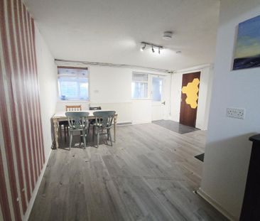 Long Oaks Avenue, Uplands, SWANSEA - Photo 2