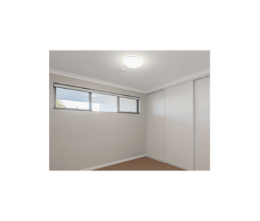 ROCKINGHAM 2 BEDROOM UNIT FOR LEASE - PRIME LOCATION - Photo 3