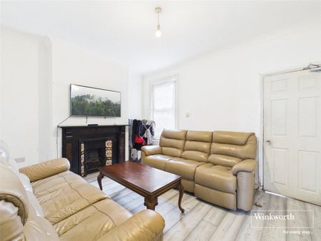 3 bedroom terraced house to rent - Photo 4