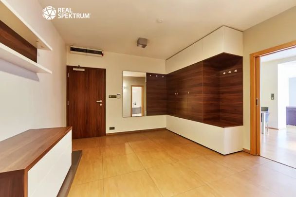 Pronájem nadstandartního bytu 2+kk, 88 m - Fotografie 1