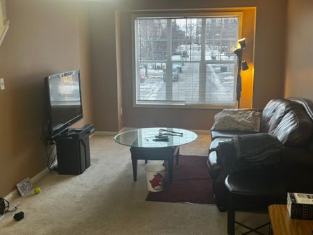 For Lease - 3086 Stornoway Circle Unit# 200, Oakville, Ontario - Photo 2