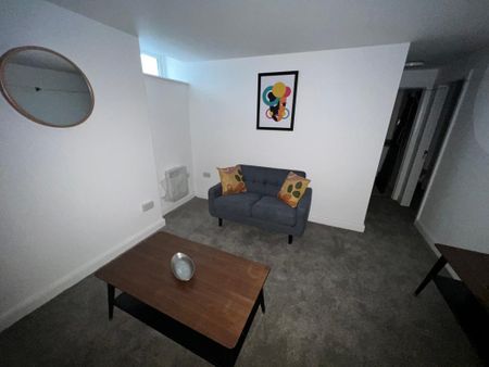 1 bed house share to rent in Church Street, Burnley, BB11 - Photo 2