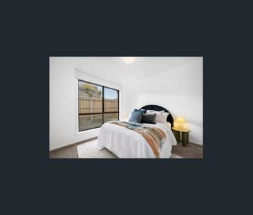 Enjoy privacy with Court location! - Photo 5