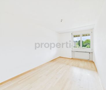 Grosszügige und helle 5.5-Zimmer Familienwohnung in Schwarzenburg - Foto 2