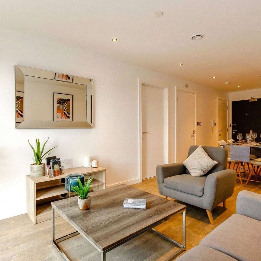 AVAILABLE FROM NOVEMBER | ONE BEDROOM APARTMENT AT ALLEGRO LIVING | 24-HOUR CONCIERGE | RESIDENTS GYM | PRIME LOCATION - Photo 1