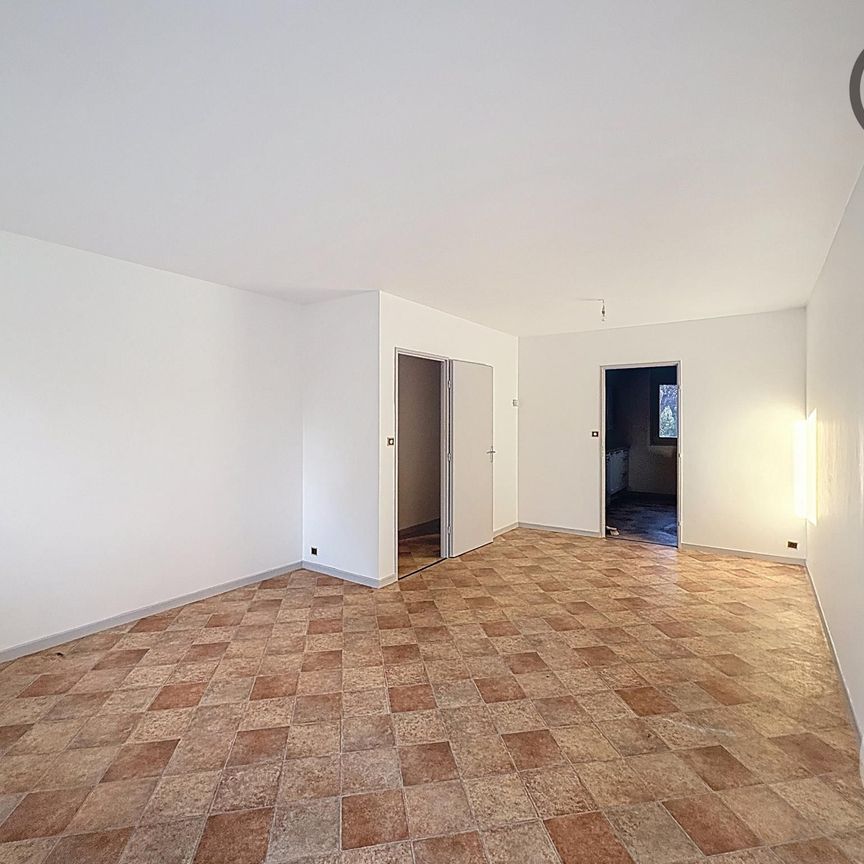 Location Appartement 3 pièces 67m² ST ANDRE LES VERGERS 10120 - Photo 1