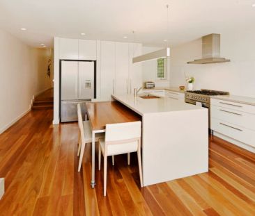 3 Bed, 2 Bath - Photo 5