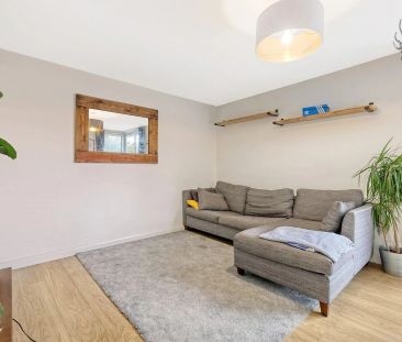 2 Bedroom Flat/Apartment - Photo 1