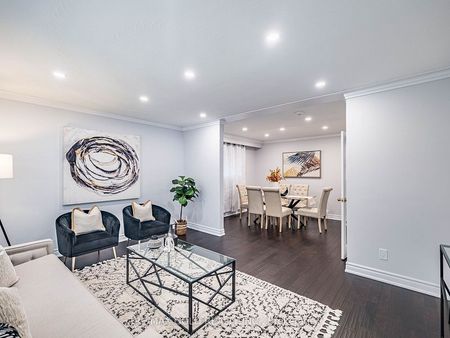 For Lease - 179 Elizabeth Street, Brampton, Ontario - Photo 2