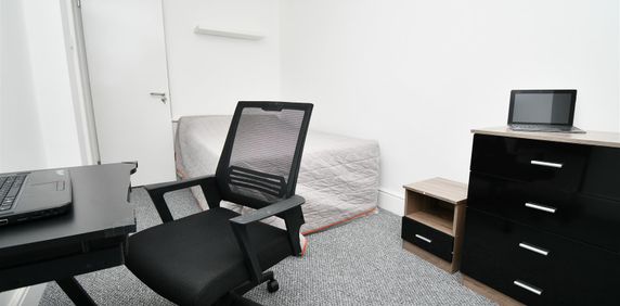 1 bed house share to rent in Albert Street, Burnley, BB11 - Photo 2