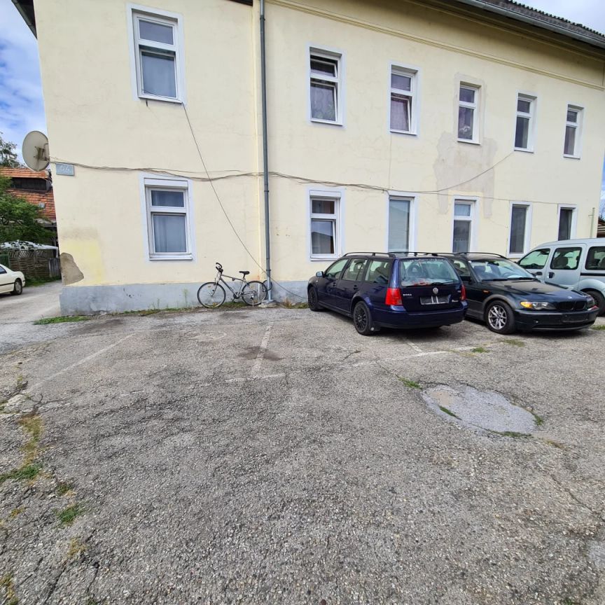 ideale 2 Zimmer Arbeitswohnung 48m² - inkl. Parkplatz - Foto 1