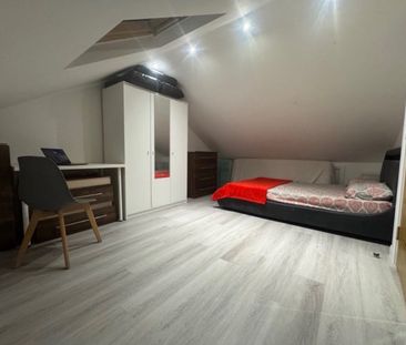 Room in a Shared House, Pinner Road, HA1 - Photo 3