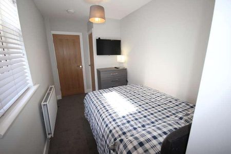 Wyggeston Street, Burton Upon Trent, DE13 - Photo 2