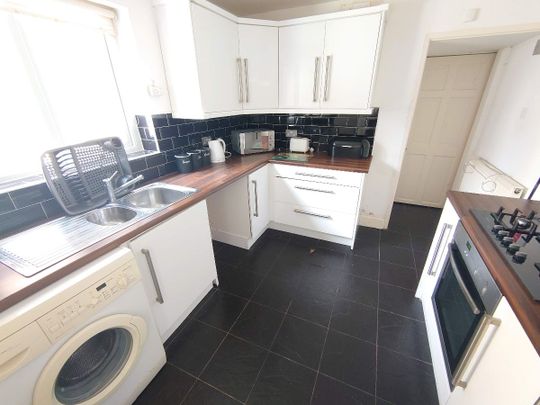 Adelaide Rd, Kensington Fields. - Photo 1