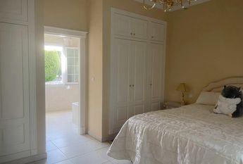 FOR RENT: SPACIOUS AND ELEGANT VILLA IN MORAIRA with 4 bedrooms for LONG TERM