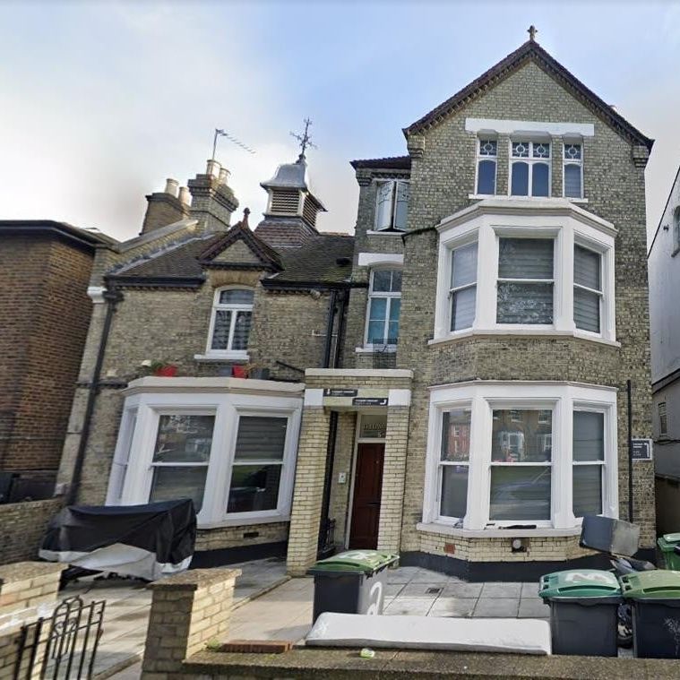 3 Bed Flat, Stuart Crescent, N22 - Photo 2