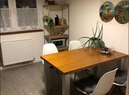 Apartament 3 camere, 64 mp, balcon, parcare, mobilat modern, zona Profi - Photo 2