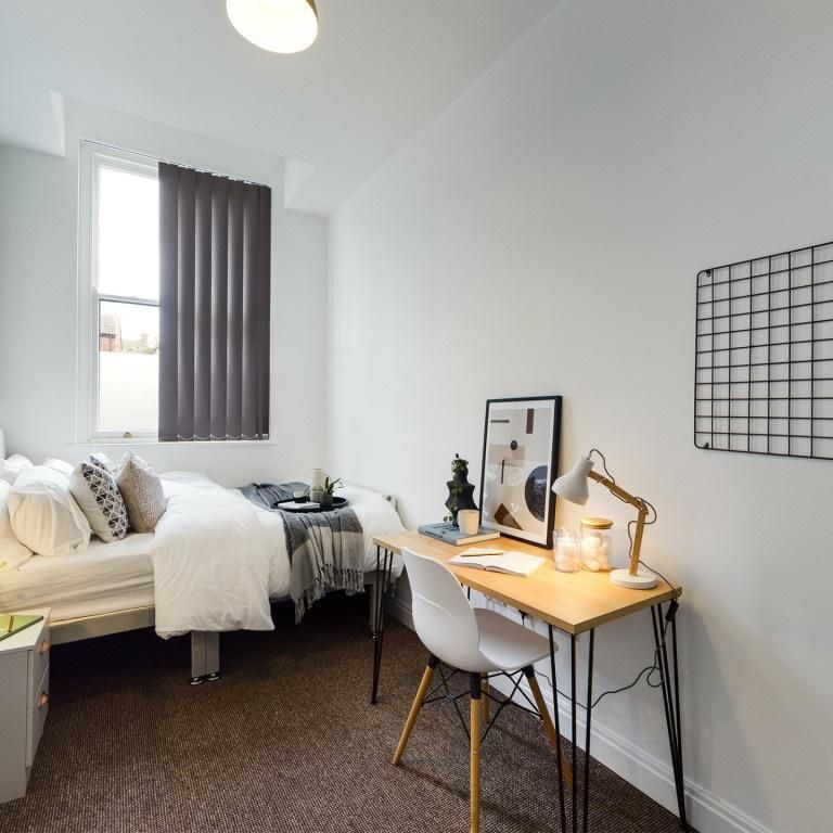 161 bedroom house share to rent - Photo 1