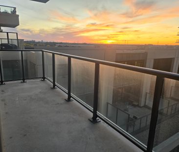 For Lease - 4055 Parkside Village Drive Unit# 815, Mississauga, Ont... - Photo 3