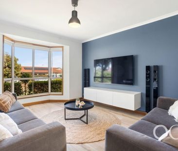 Open the Door to Coastal Comfort - Photo 1