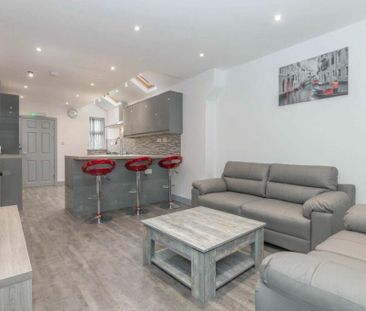 7 bedroom semi-detached house to rent - Photo 2