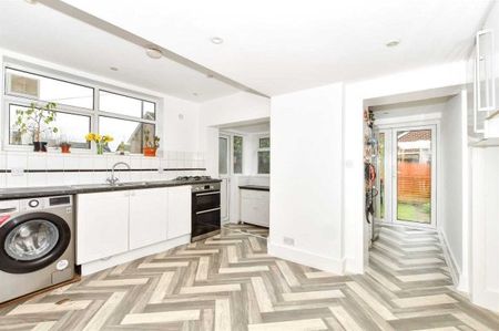 Town centre 1 bedroom house to rent - Photo 4