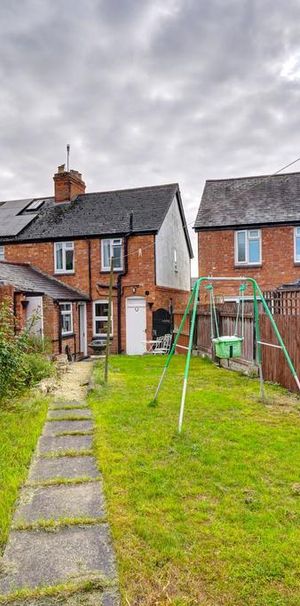 2 bedroom end of terrace house to rent - Photo 1