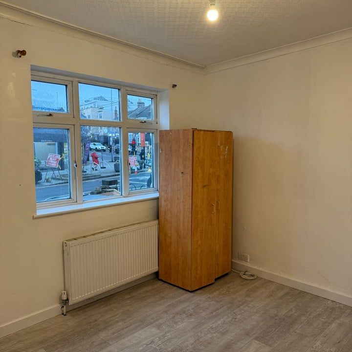 4 Bed Terraced House, Higham Road, E17 - Photo 1