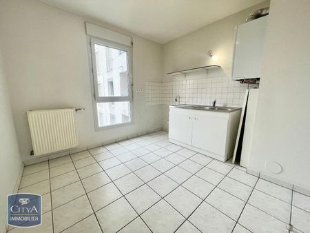 Location Appartement 4 pièces 97m² LYON 3ème - Photo 3