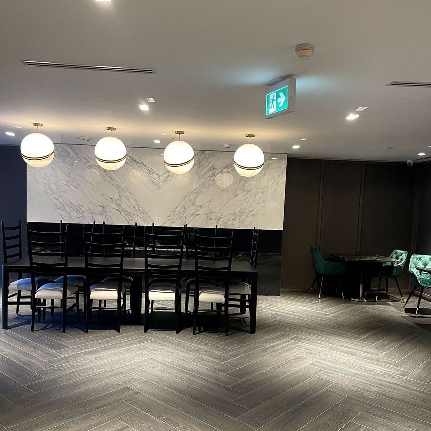 For Lease - 395 Dundas Street Unit# 131, Oakville, Ontario - Photo 1