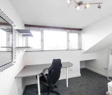 Harold Walk, Hyde Park, Leeds - Photo 3