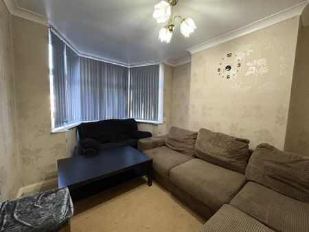 ChipperfieldRoad, BIRMINGHAM - Photo 3