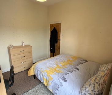 Nunthorpe Road, South Bank - P2011 - Photo 6