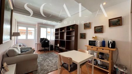 Piso de alquiler en Casado del Alisal, Jerónimos - Photo 2