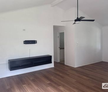 Stylish Modernised home in semi-rural area - Photo 6