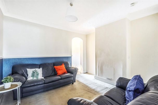 4 bedroom terraced house to rent - Photo 1