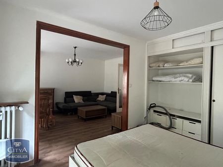 Location Appartement 4 pièces 68m² MARSEILLE 3ème - Photo 3