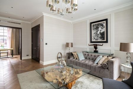 4 bedroom mews to rent - Photo 2