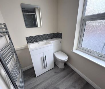 1 Bedroom Apartment To Let - Photo 5