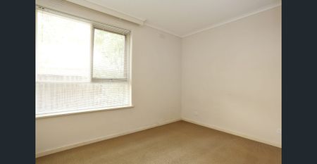 Spacious Apartment in Enviable Armadale Location - Photo 5