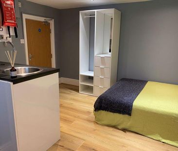 Studio to rent - Photo 1