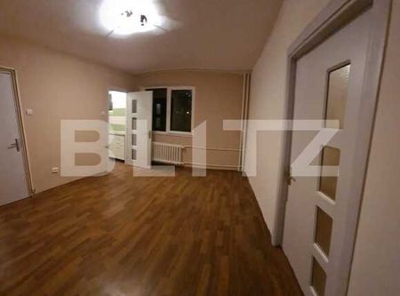 Oportunitate! 3 camere, intermediar, orientare sudica, 37mp, zona Politia Rutiera - Fotografie 2