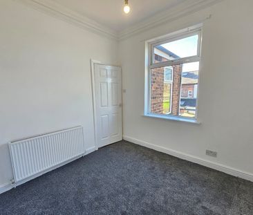 1 Bed Flat, Padstow Street, M40 - Photo 1