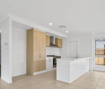 Modern Family Living in a Prime Doolandella Location – 36 Mayfair S... - Photo 5