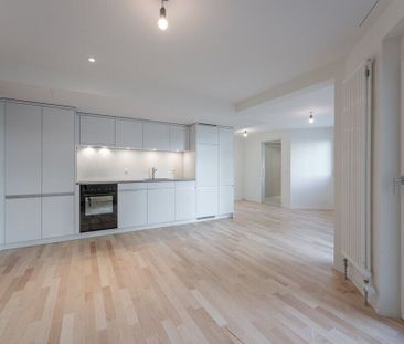 Sun-drenched ground floor apartment in Zurich - Photo 2