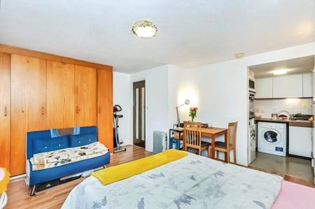 Badger Close, Feltham, TW13 7HA - Photo 3