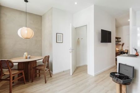 Carrer de Sepúlveda, Barcelona, Catalonia 08015 - Photo 5