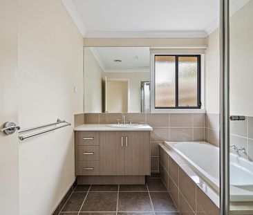 Modern Comfort in a Convenient Location - Photo 3