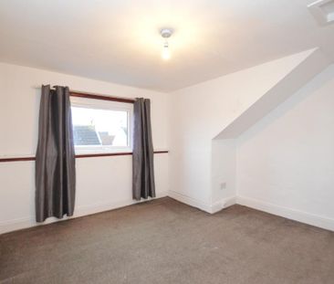 4 bedroom terraced house to rent - Photo 4